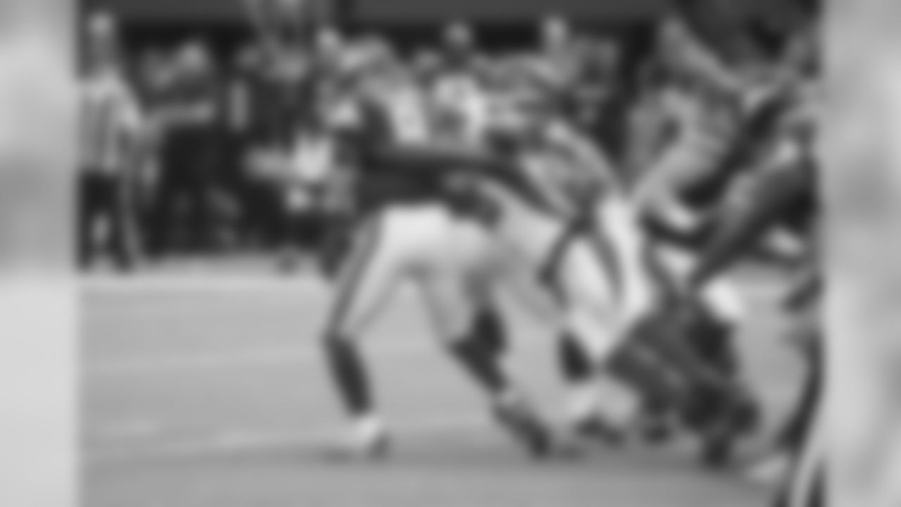 Chandler Jones sacks Vikings QB Kirk Cousins and forces a fumble