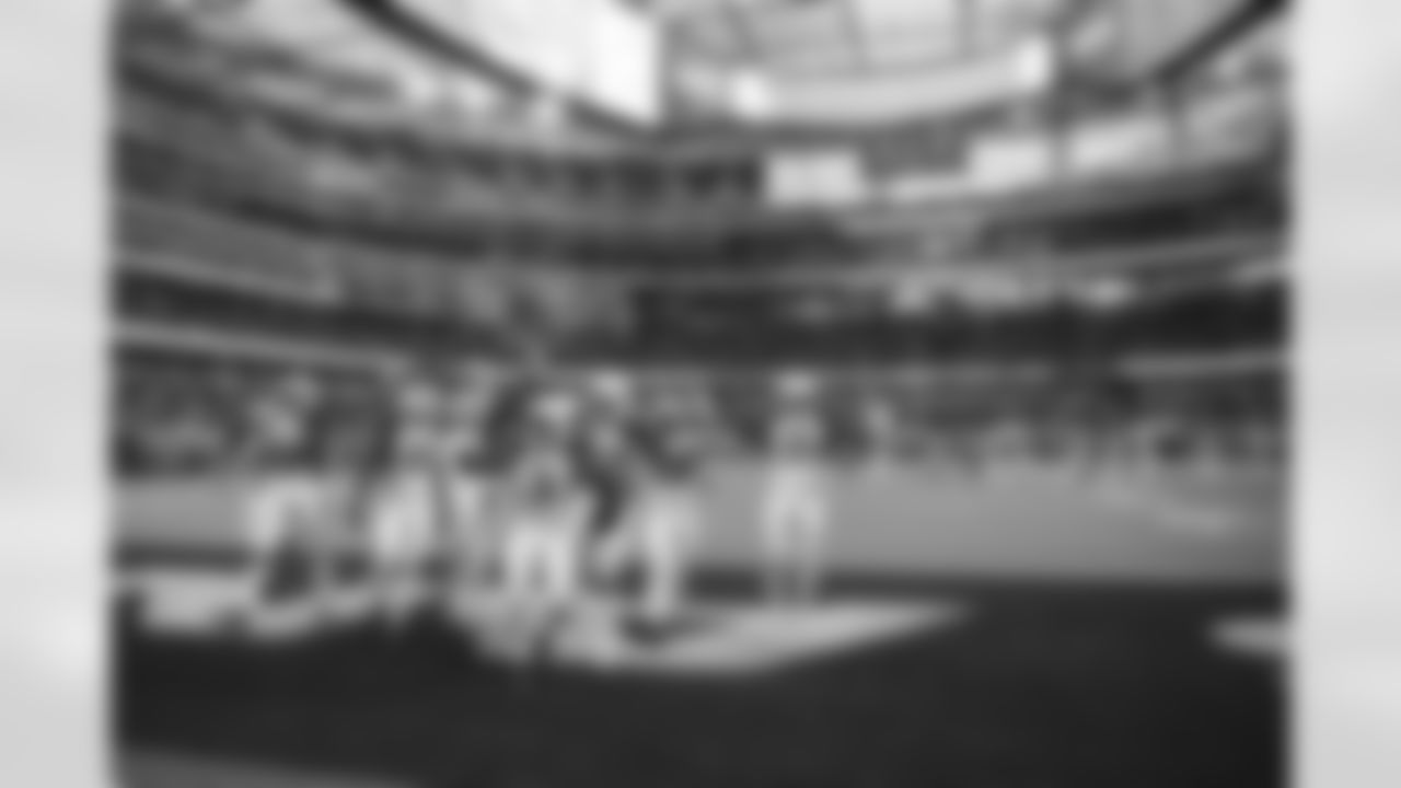 The Arizona Cardinals during the 2022 regular season game between the Arizona Cardinals and the Los Angeles Rams on Sunday, Nov. 13, 2022 in Los Angeles, CA.