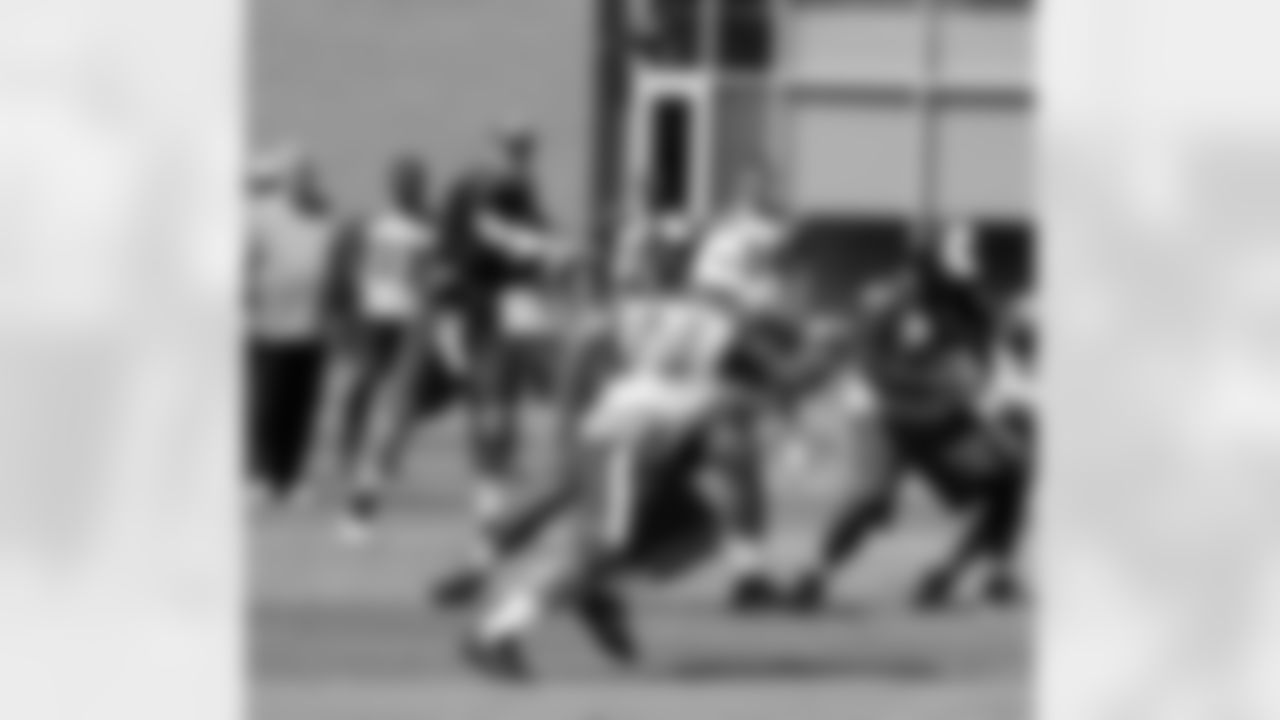 A pass play