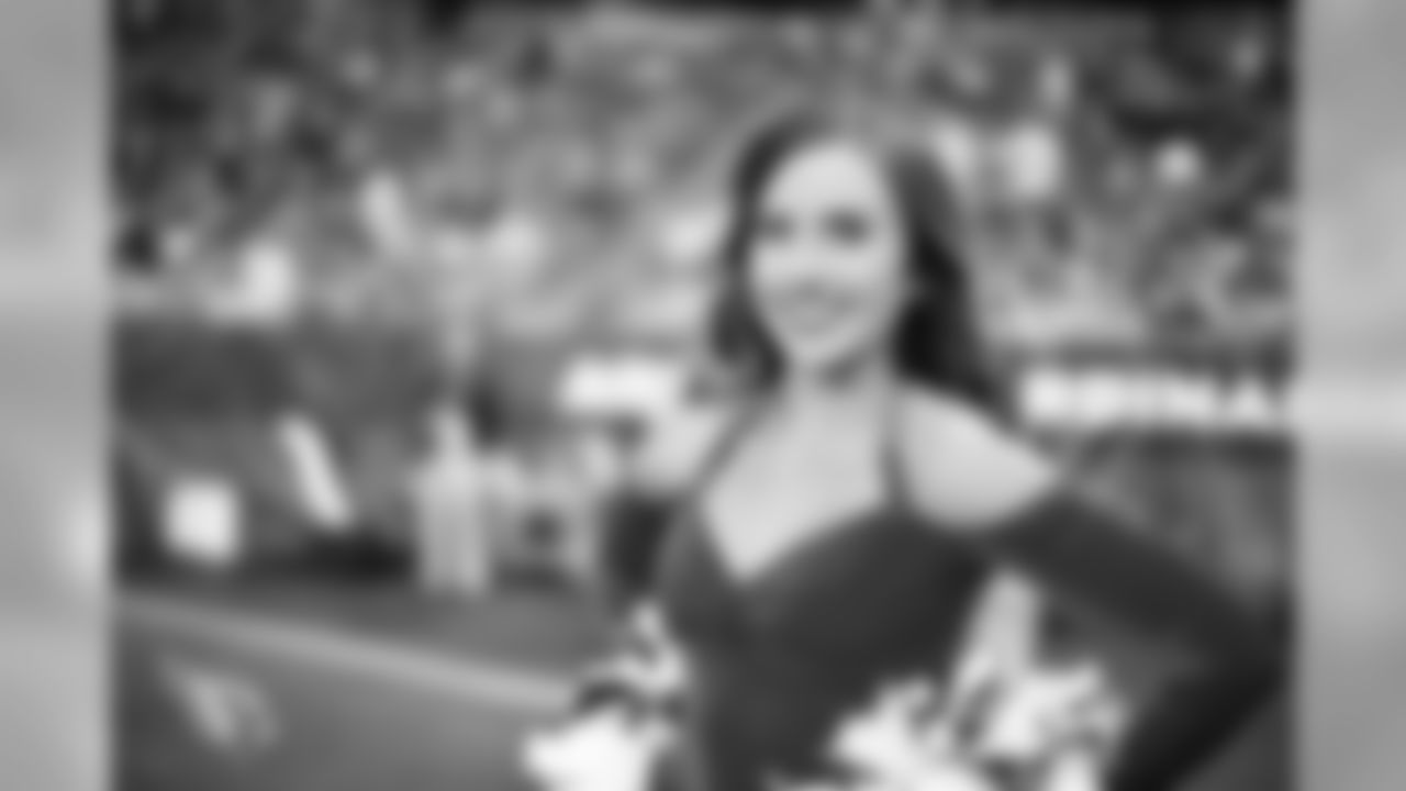 Images of the Cardinals cheerleaders during the Week 15 contest at State Farm Stadium