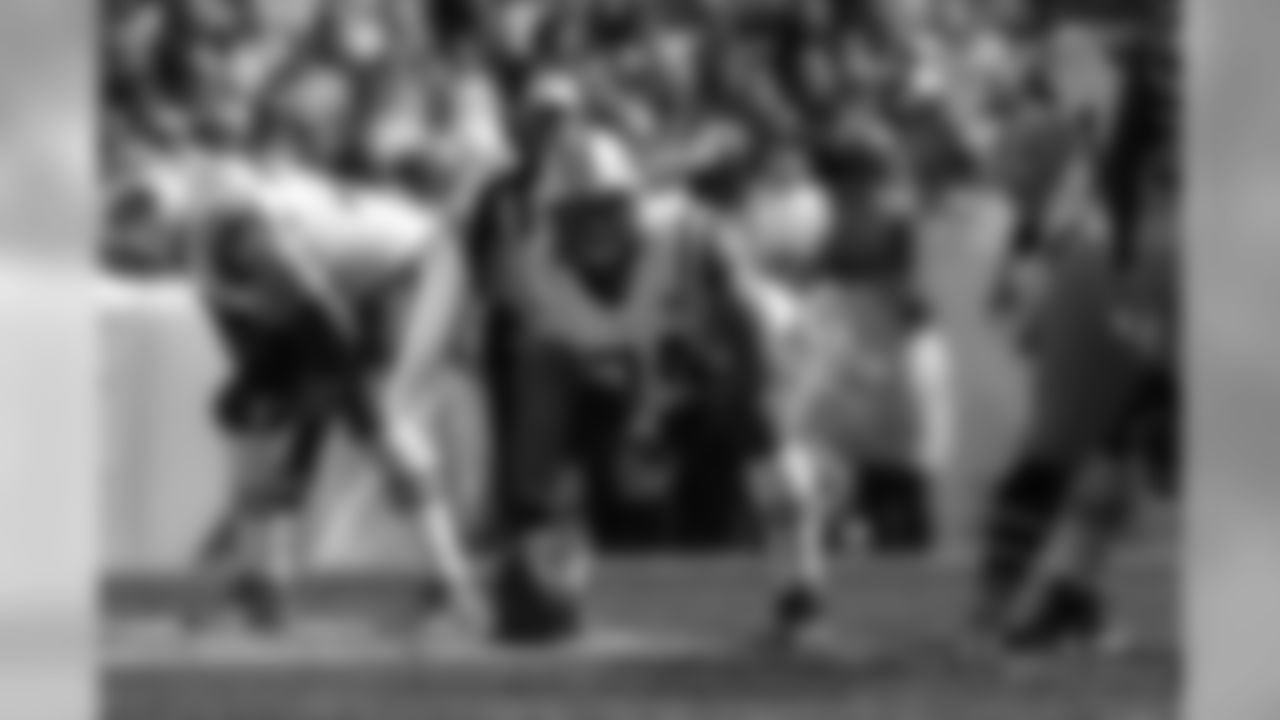 C Nick Mangold