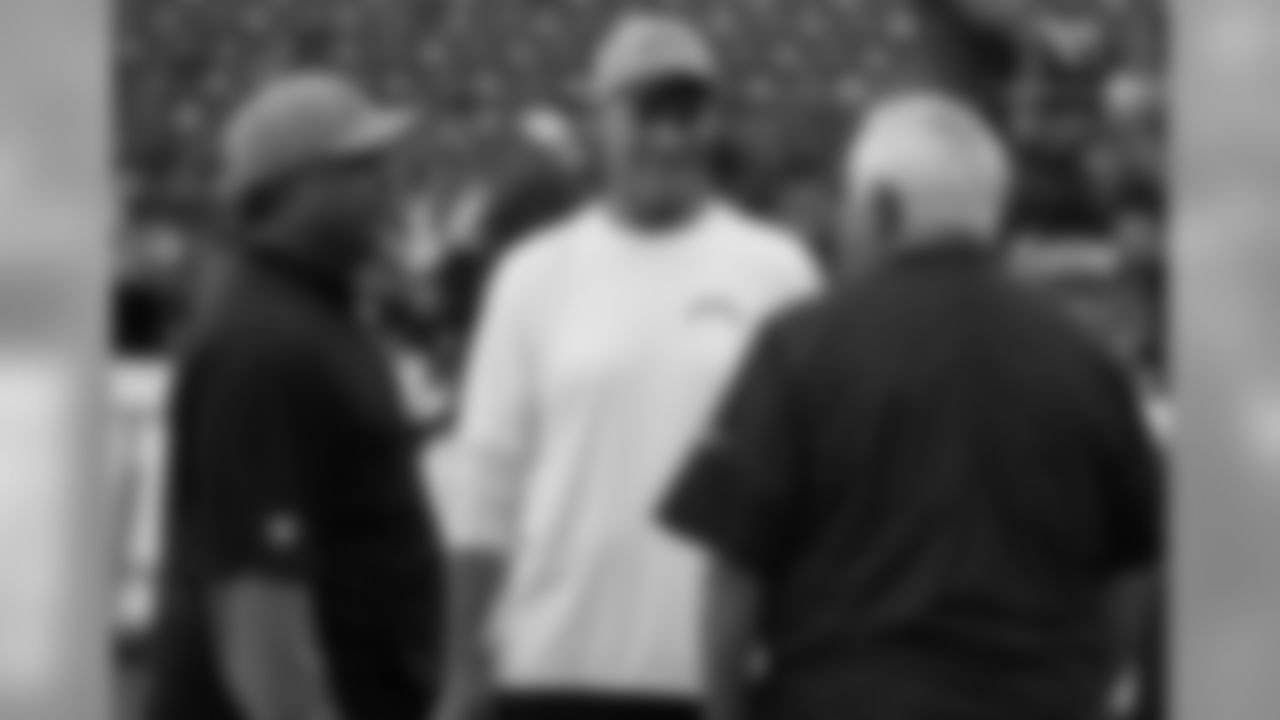 Former Cardinals coach Ken Whisenhunt is now the OC for the Chargers