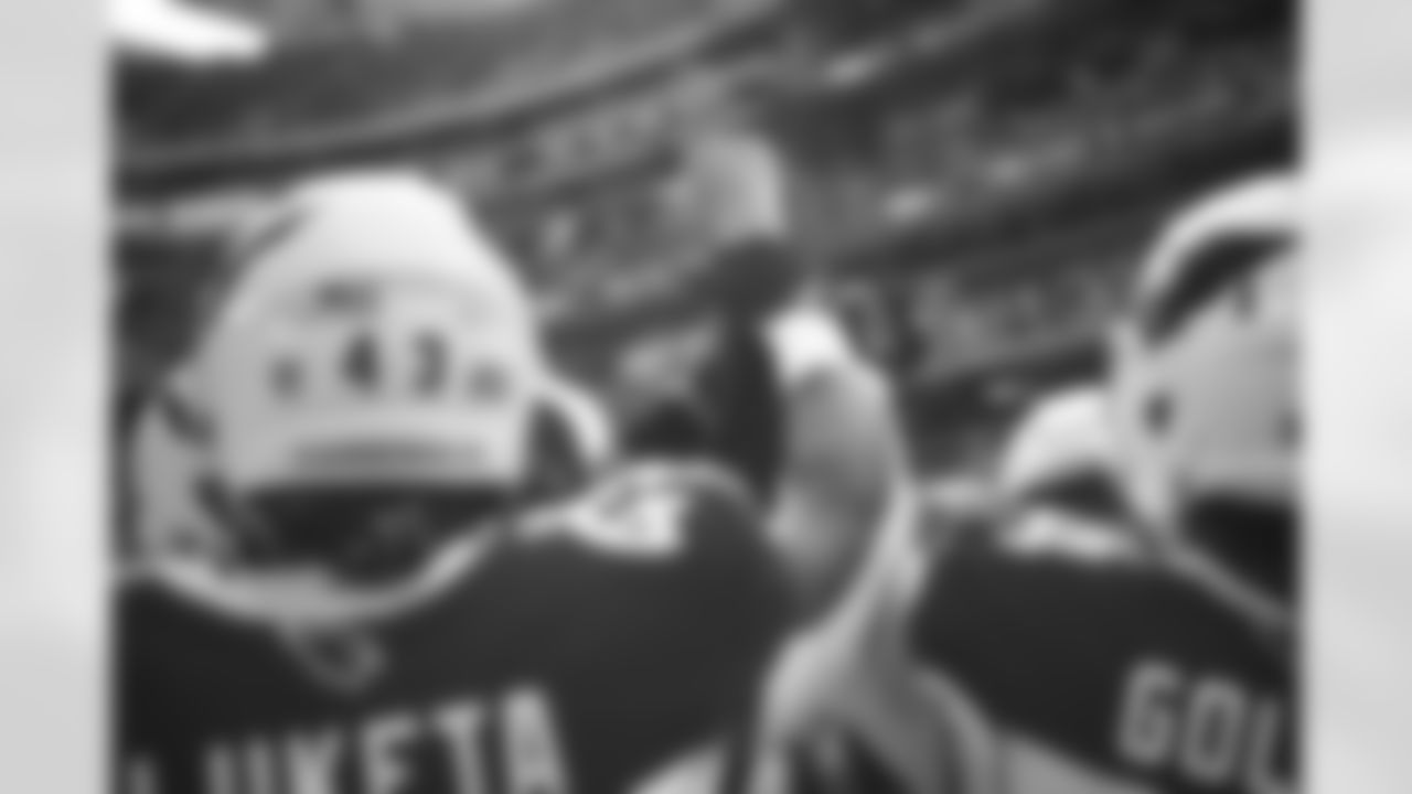 The Arizona Cardinals during the 2022 regular season game between the Arizona Cardinals and the Minnesota Vikings on Sunday, Oct. 30, 2022 in Minneapolis, MN.