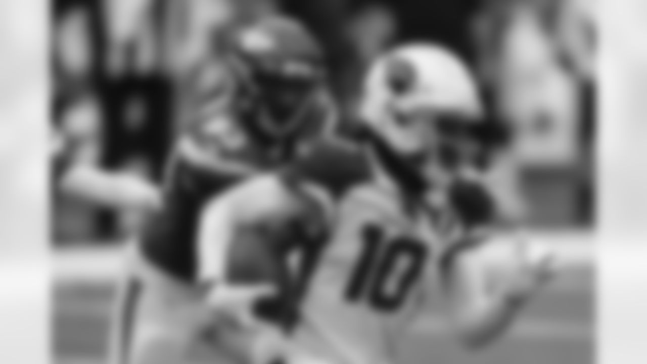 Arizona Cardinals wide receiver DeAndre Hopkins (10) runs the ball during the second half