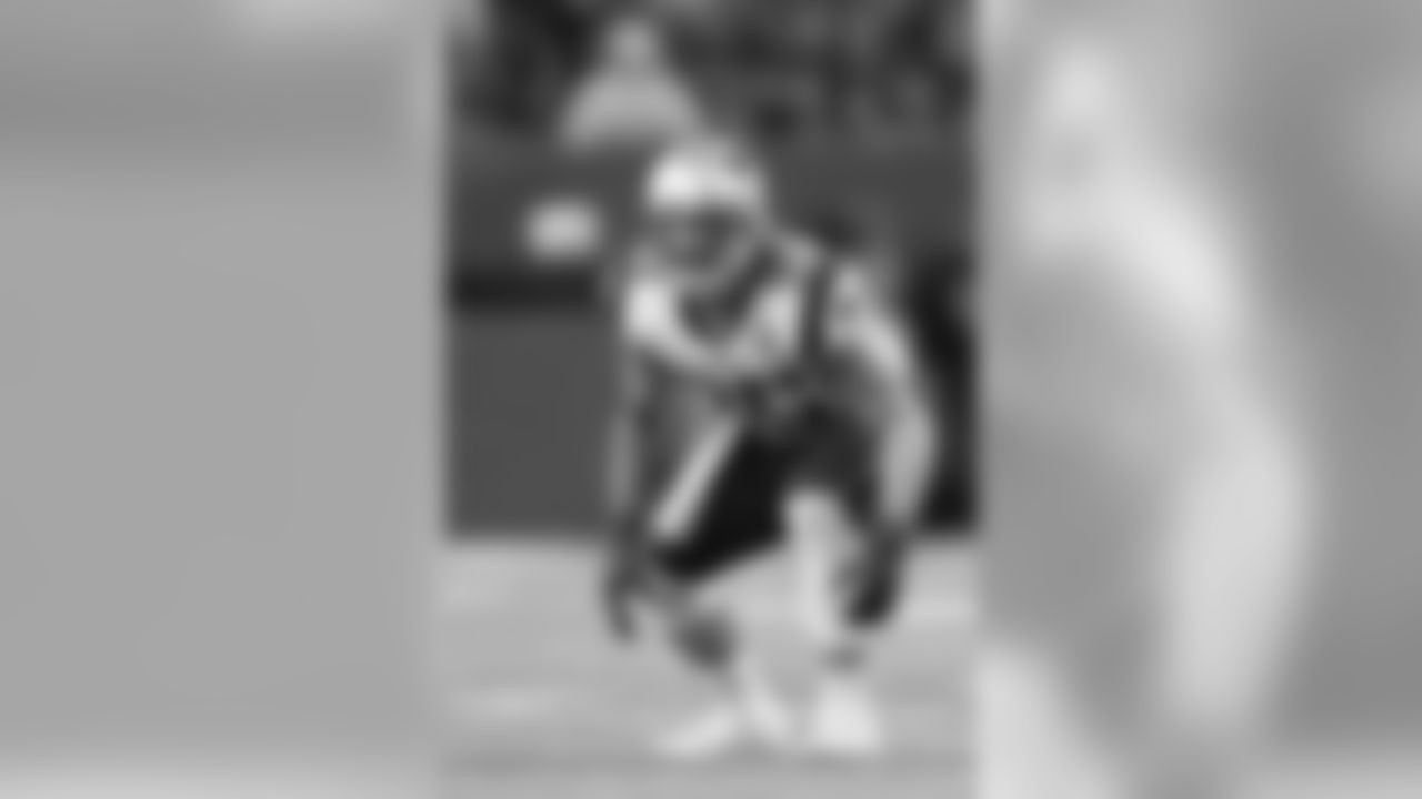 DE Chris Long