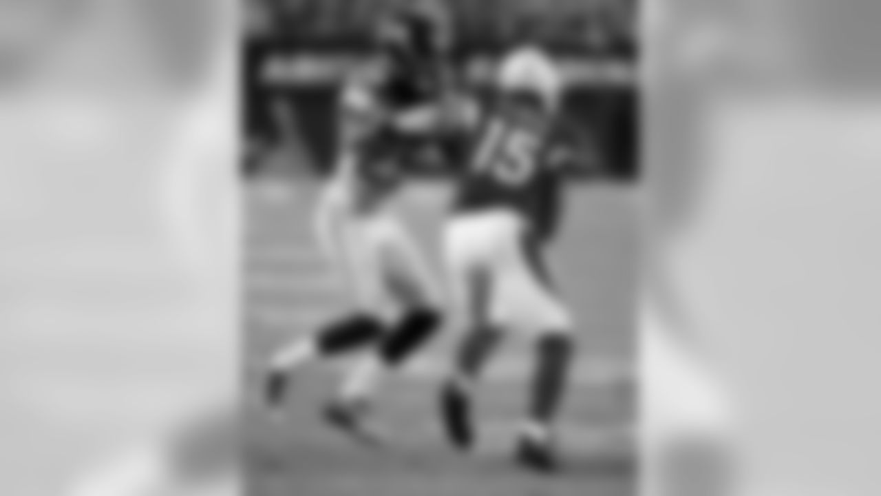 Seahawks CB Richard Sherman covers Cardinals WR Michael Floyd