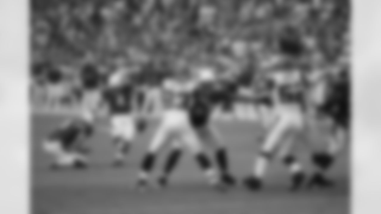 Jay Feely's 23 yard field goal ties the game at 10-10