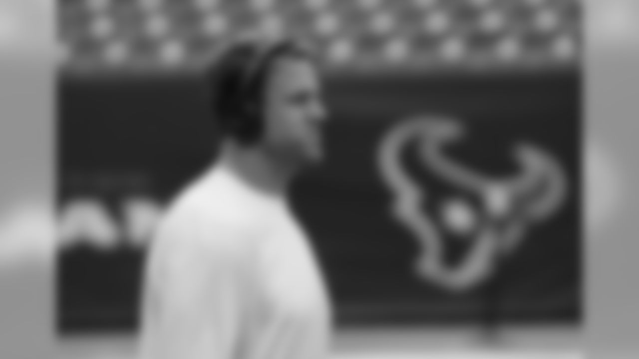 QB Carson Palmer before the game