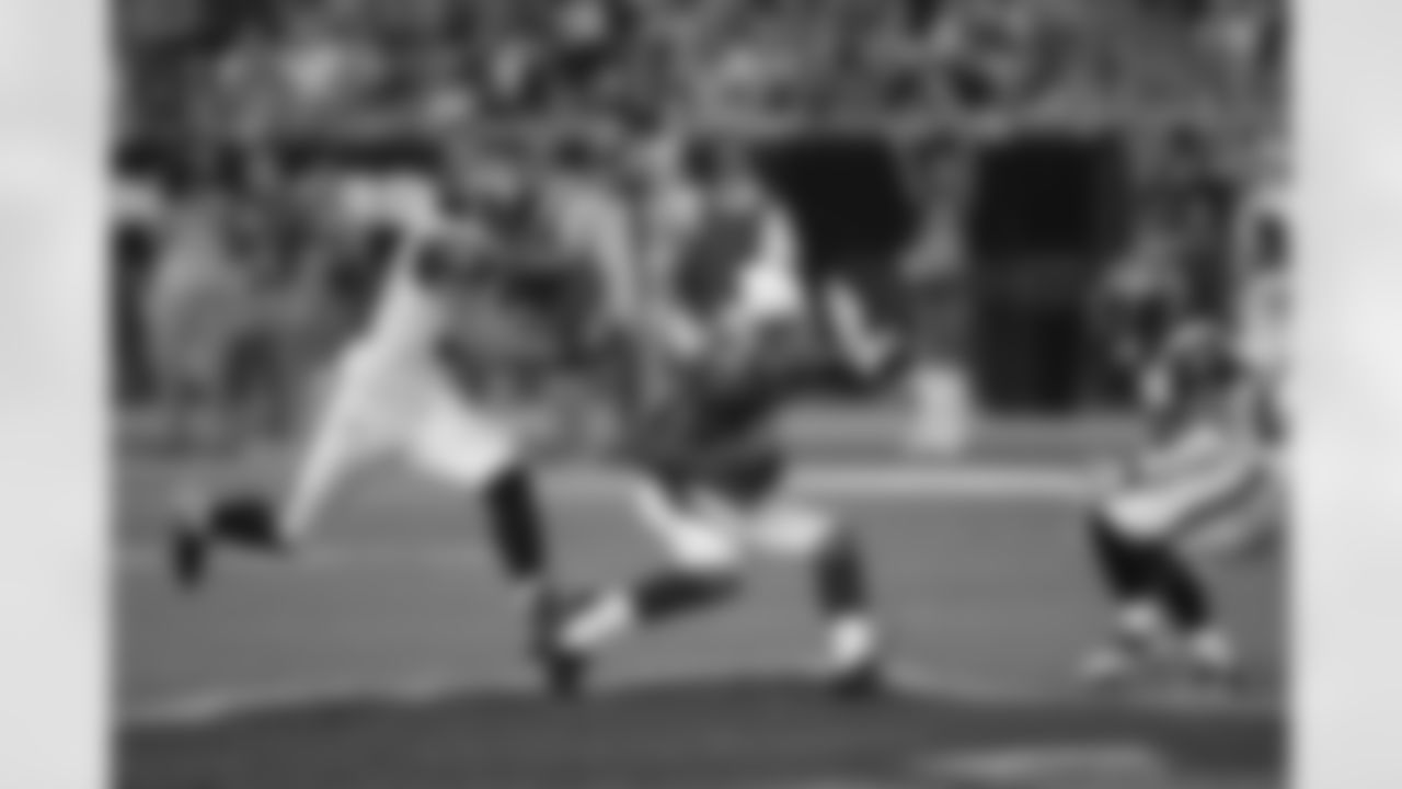 Breaston with the 32 yard catch in the second quarter