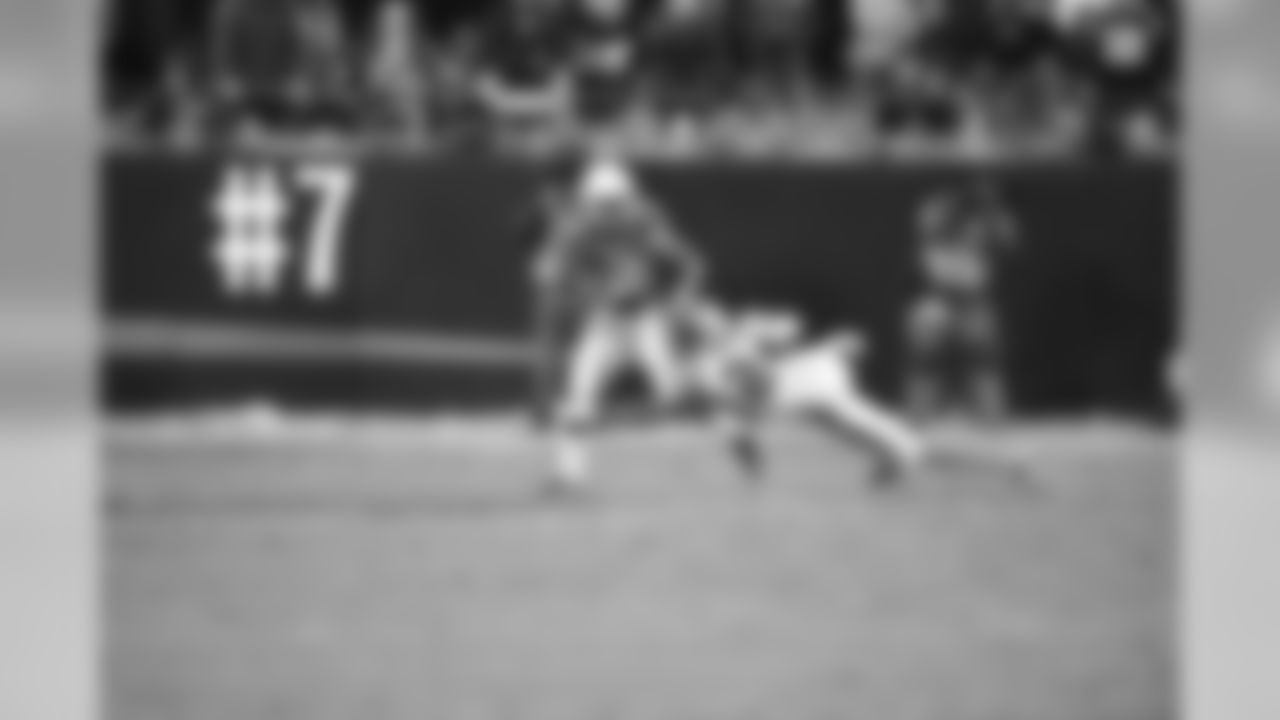 WR John Brown evades Panthers CB Josh Norman