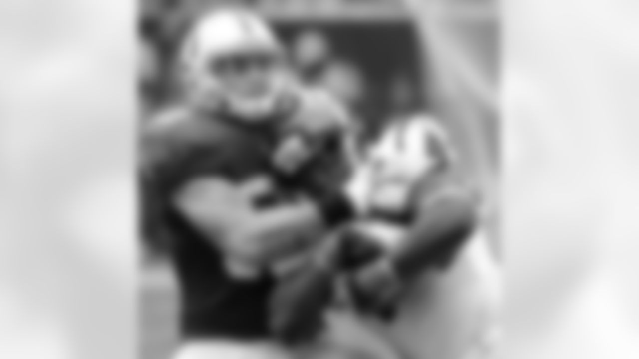 LB Pat Angerer
