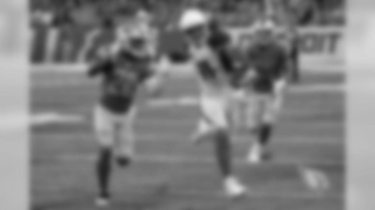 WR Larry Fitzgerald against the Lions.