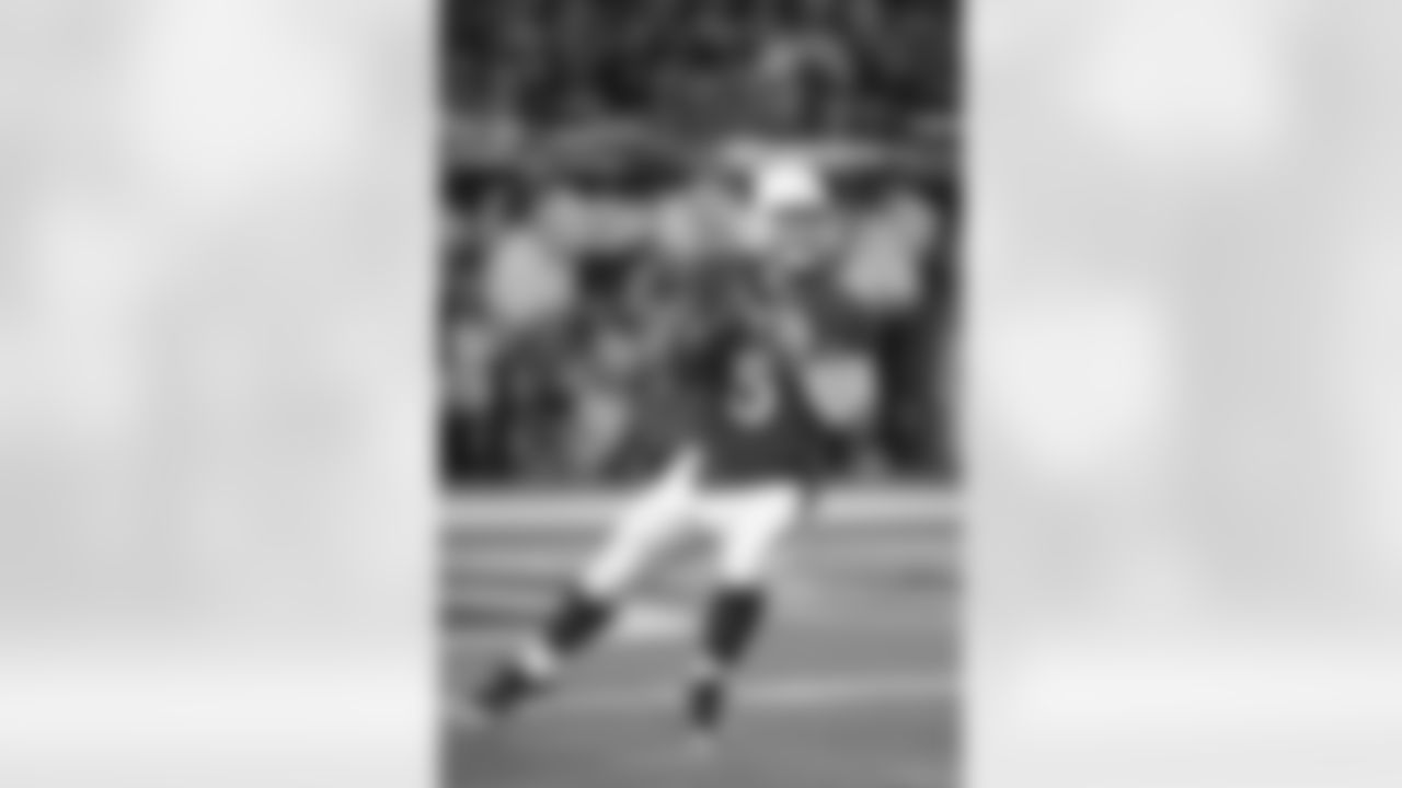 QB Drew Stanton