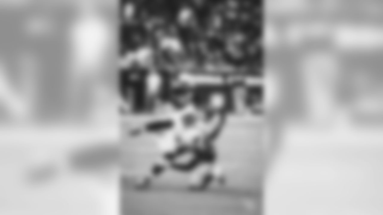 CB Byron Murphy hits Falcons WR Julio Jones