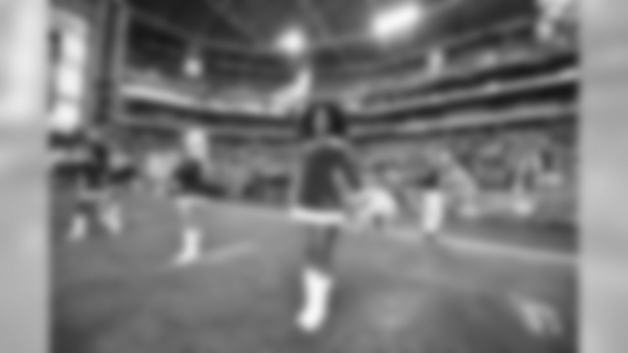 Images of the Cardinals cheerleaders during the Week 15 contest at State Farm Stadium