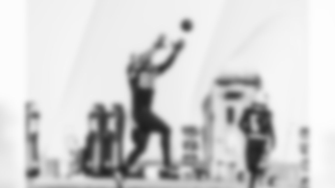 TE Zach Ertz