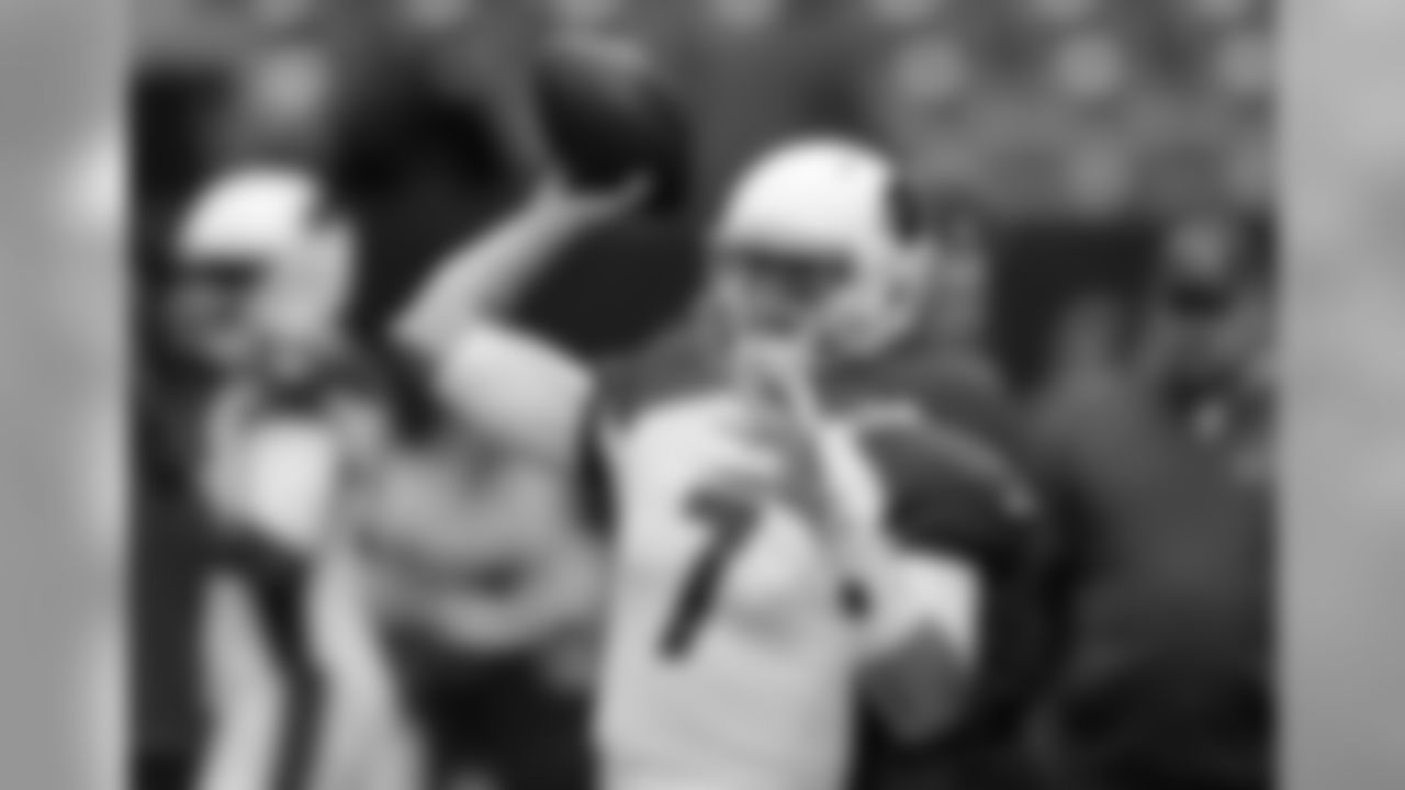 QB Blaine Gabbert