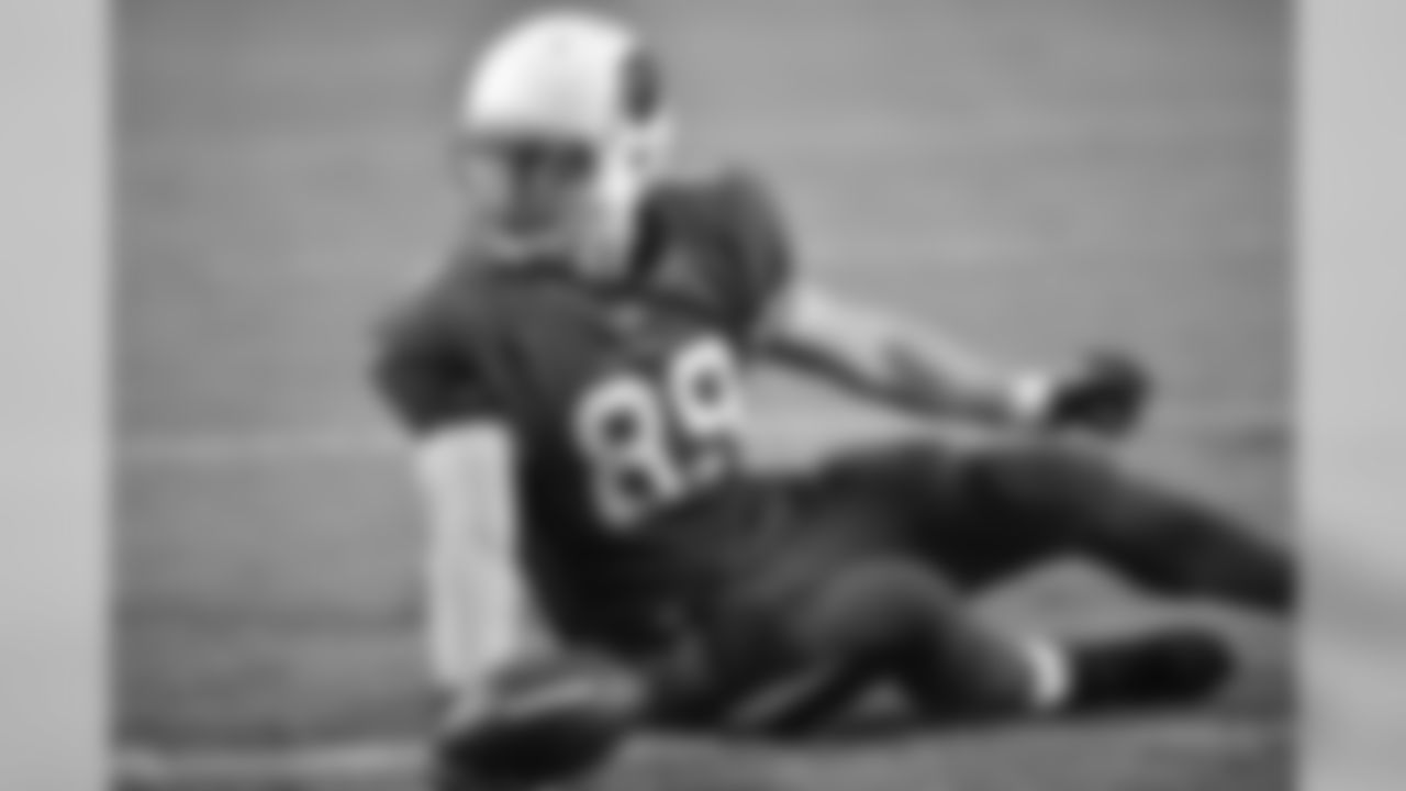 TE John Carlson converts a 2-point conversion
