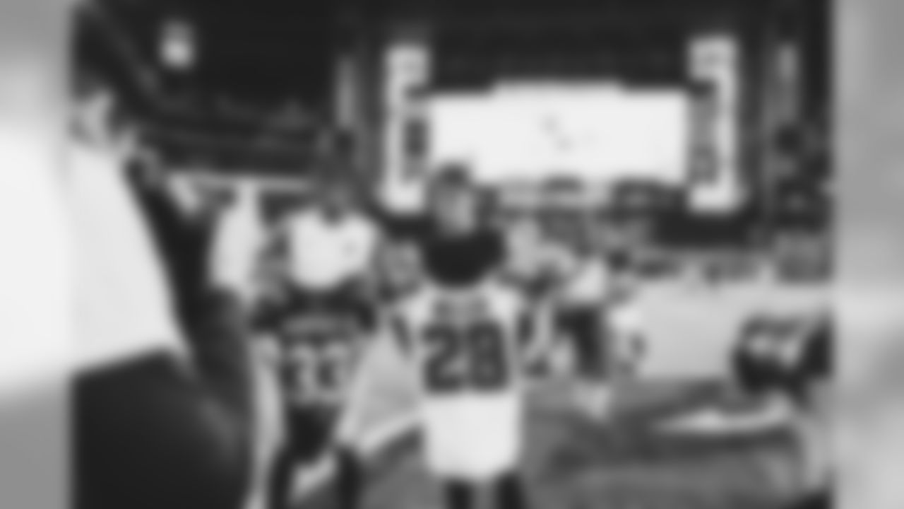 CB Byron Murphy swaps jerseys with Falcons DB Jordan Miller