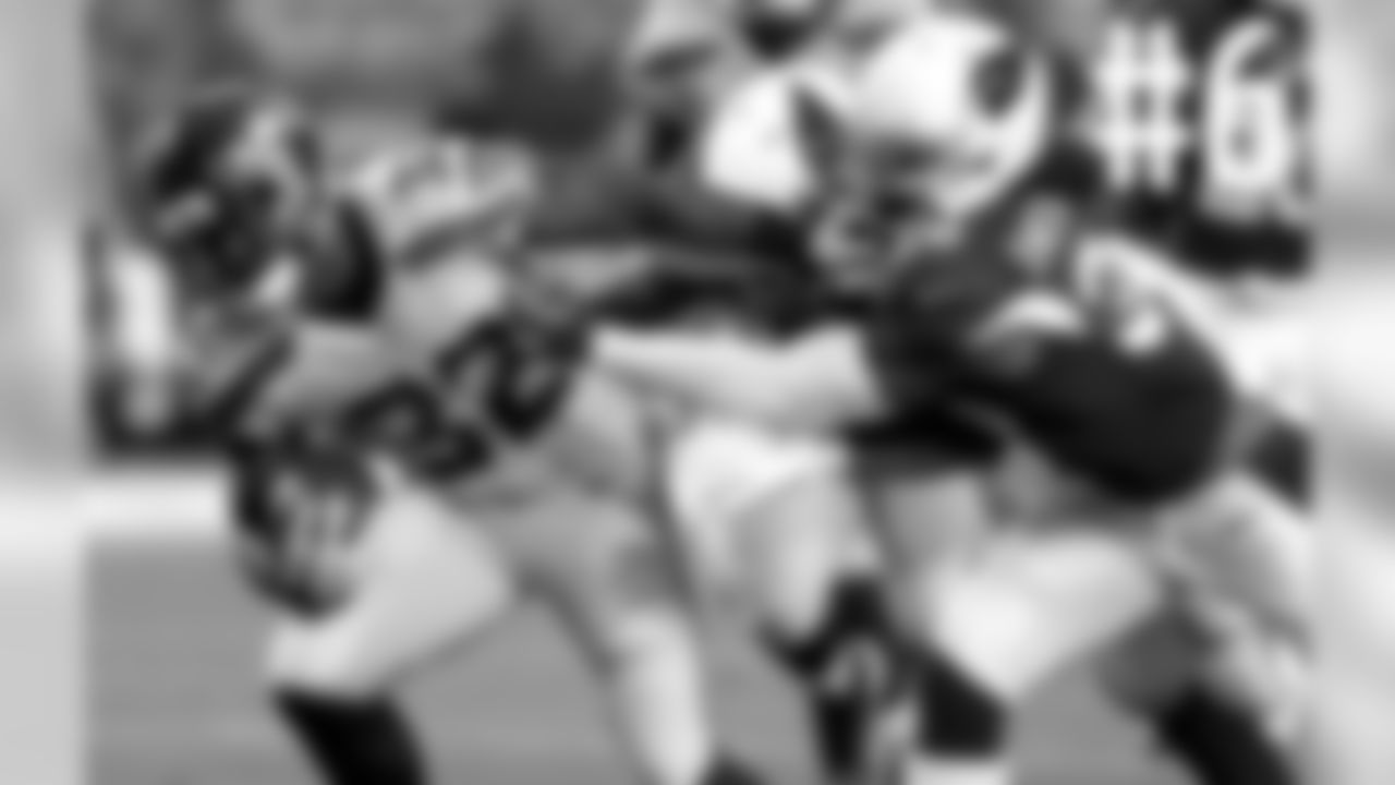 S D.J. Swearinger tries to bring down Seahawks RB Christine Michael