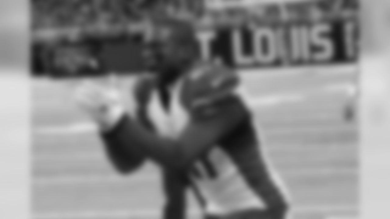 CB Patrick Peterson cheers on his teammates