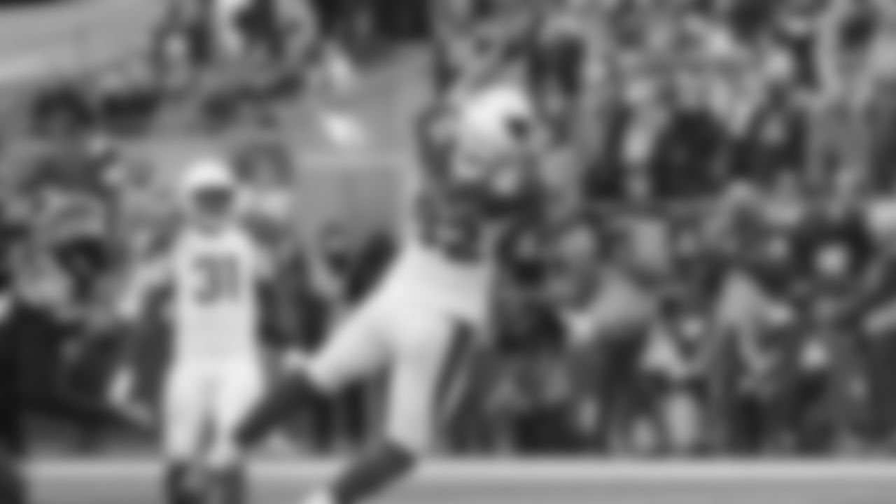 TE John Phillips: 3 catches, 38 yards