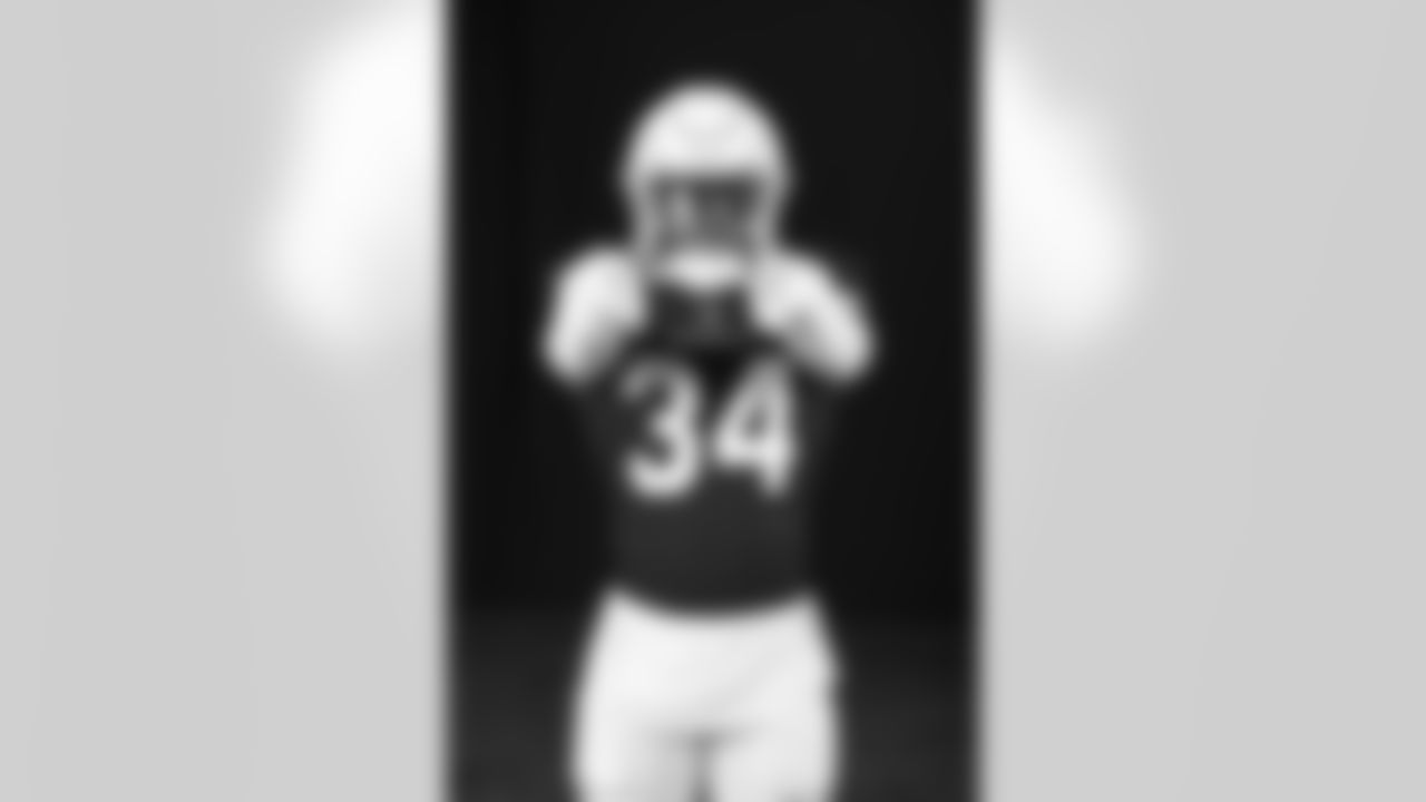 Arizona Cardinals safety Jalen Thompson (34) poses for a photo during Cardinals Media Day on Monday, June 13, 2022 in Tempe, AZ.