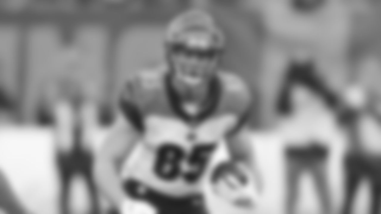 TE Tyler Eifert