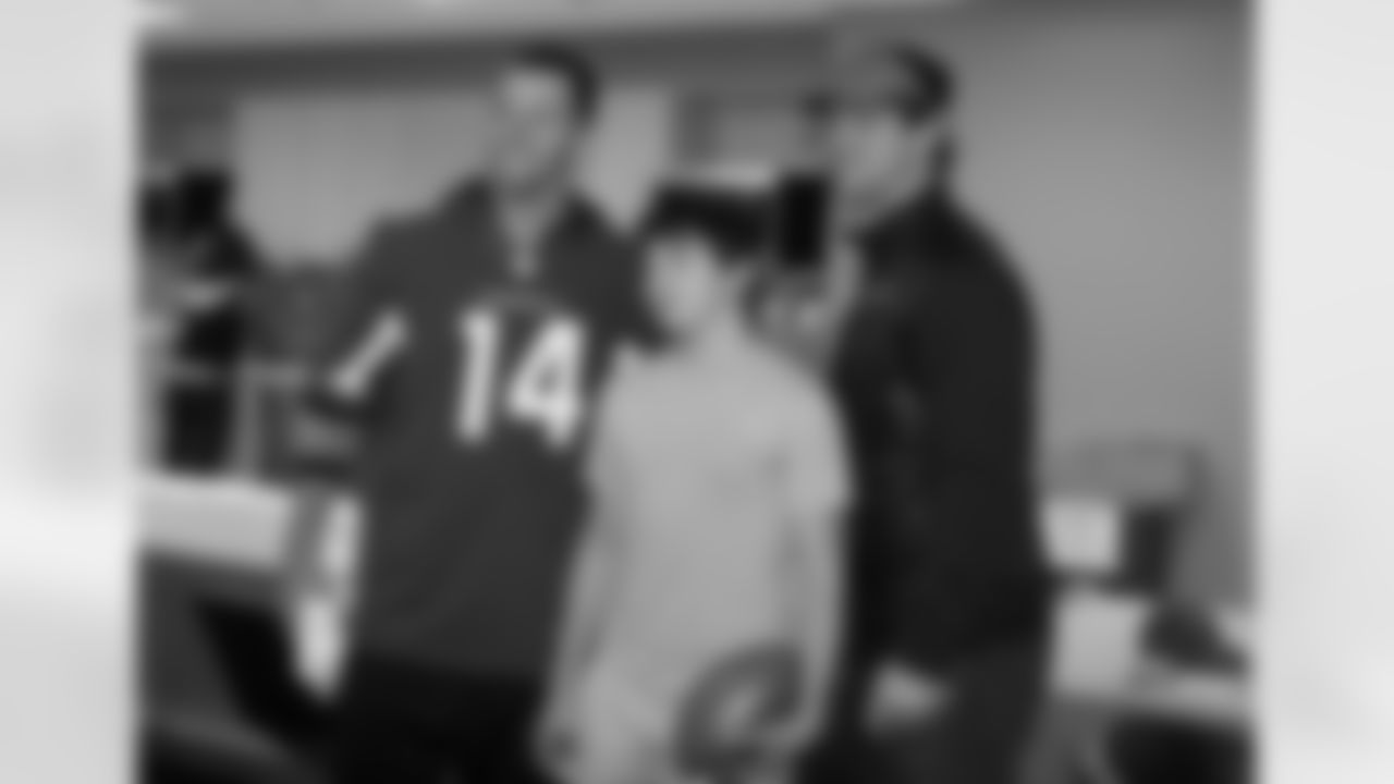 Quarterbacks Drew Stanton and Ryan Lindley pose for a picture.