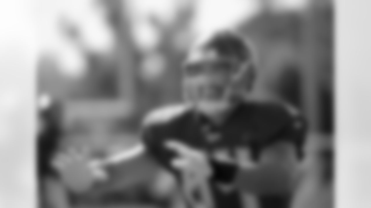 TE Cameron Brate