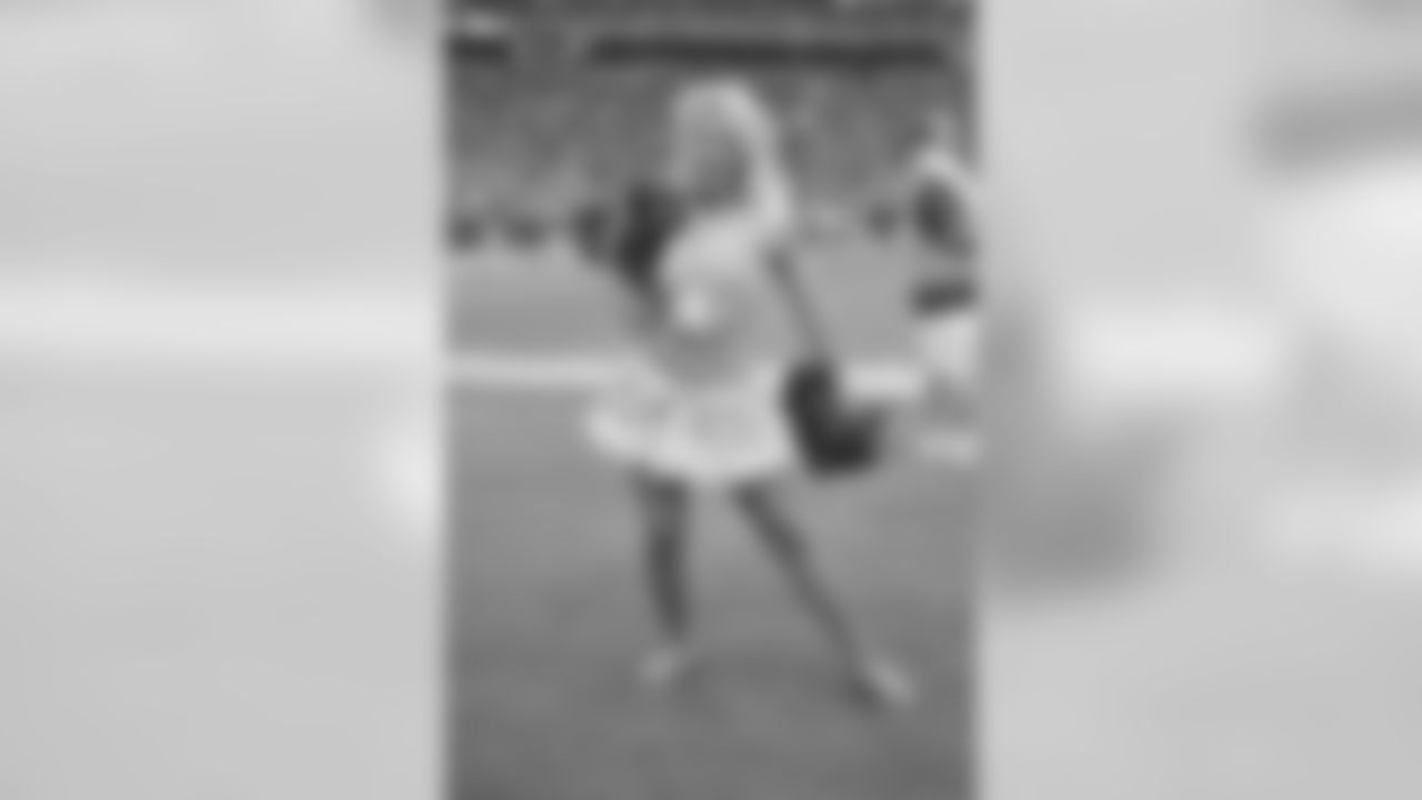 Images of the Cardinals cheerleaders at the Cards-Falcons game.
