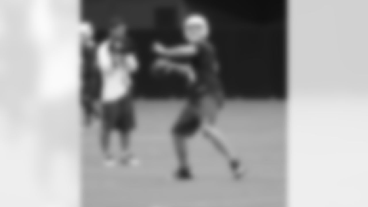 QB Ryan Lindley lets fly a pass