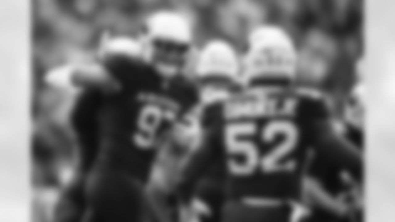 Arizona Cardinals linebacker Cameron Thomas (97) during the Week 1 regular season game between the Arizona Cardinals and the Washington Commanders on Sunday, Sep 10, 2023 in Landover, MD.