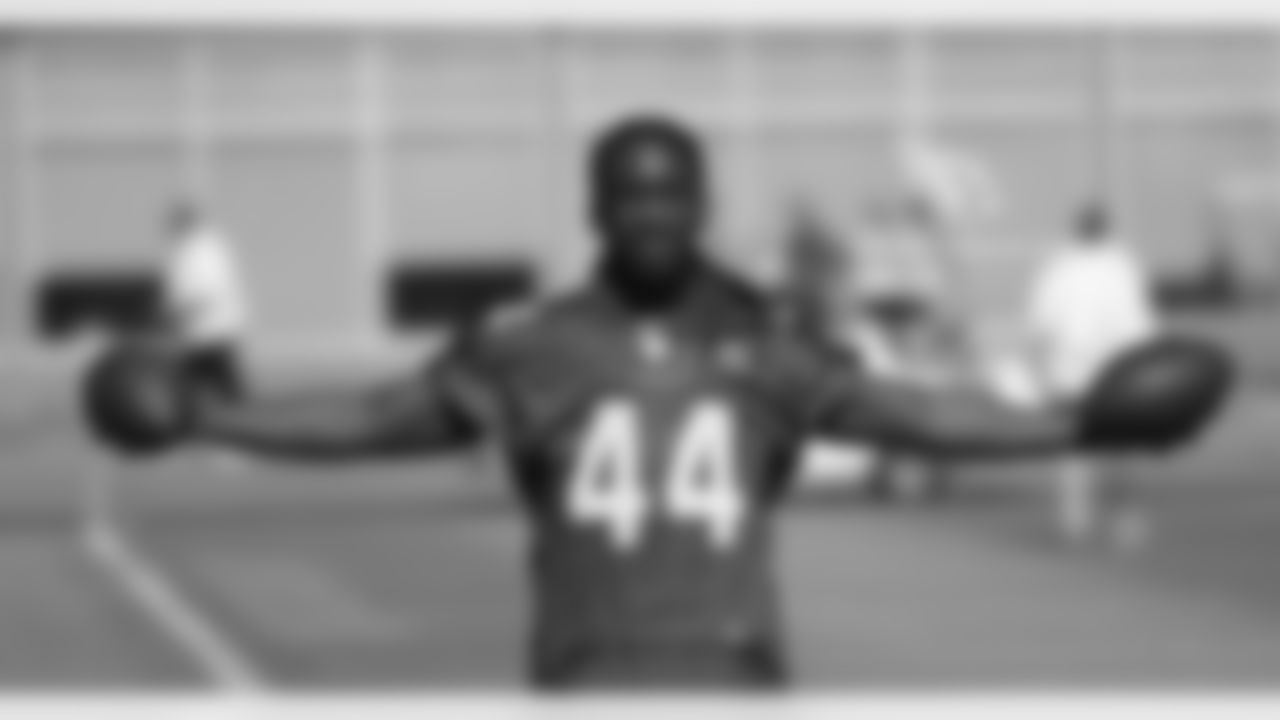 LB Markus Golden