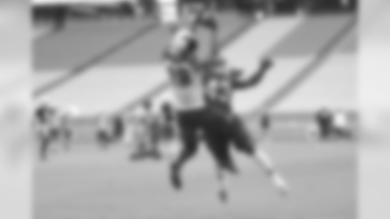 ... and then Taylor makes the catch