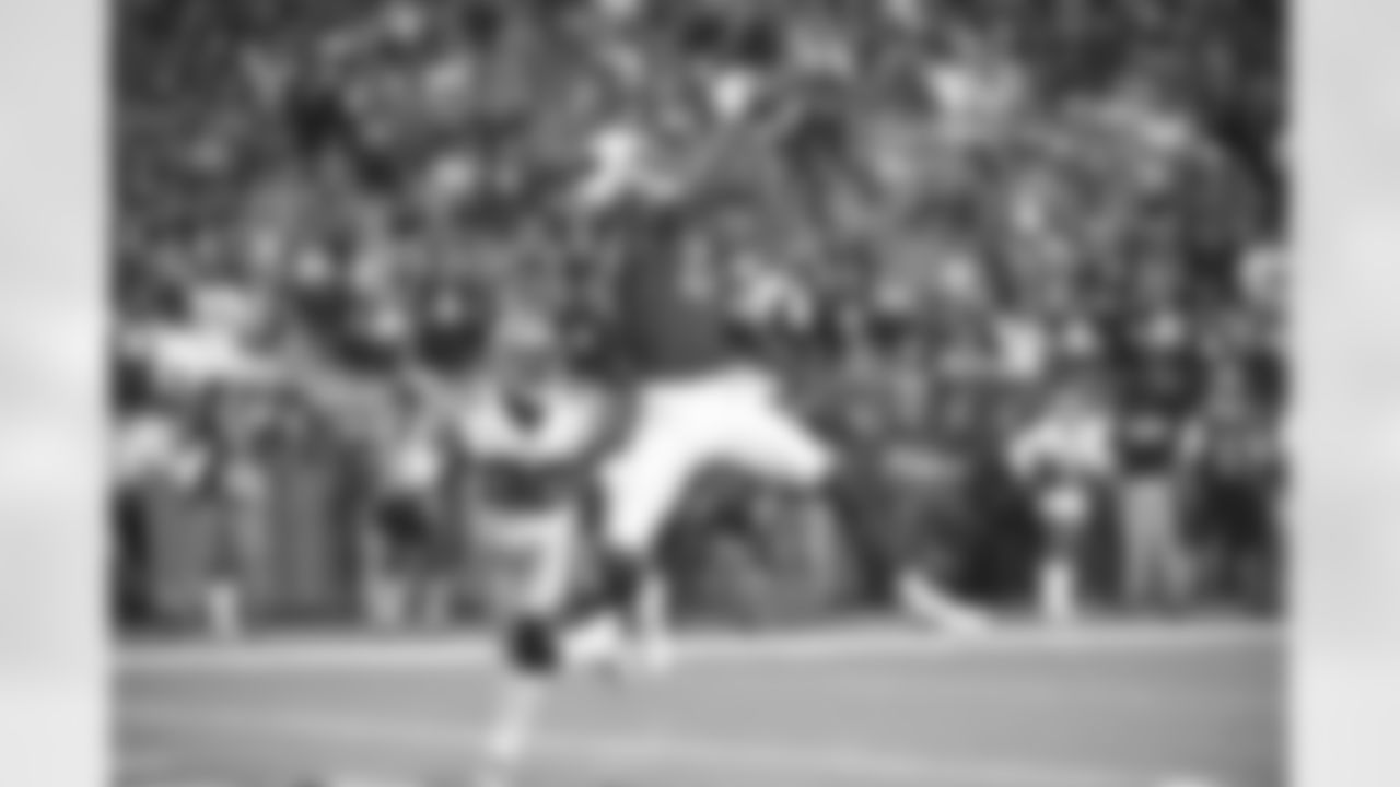 WR Jaron Brown