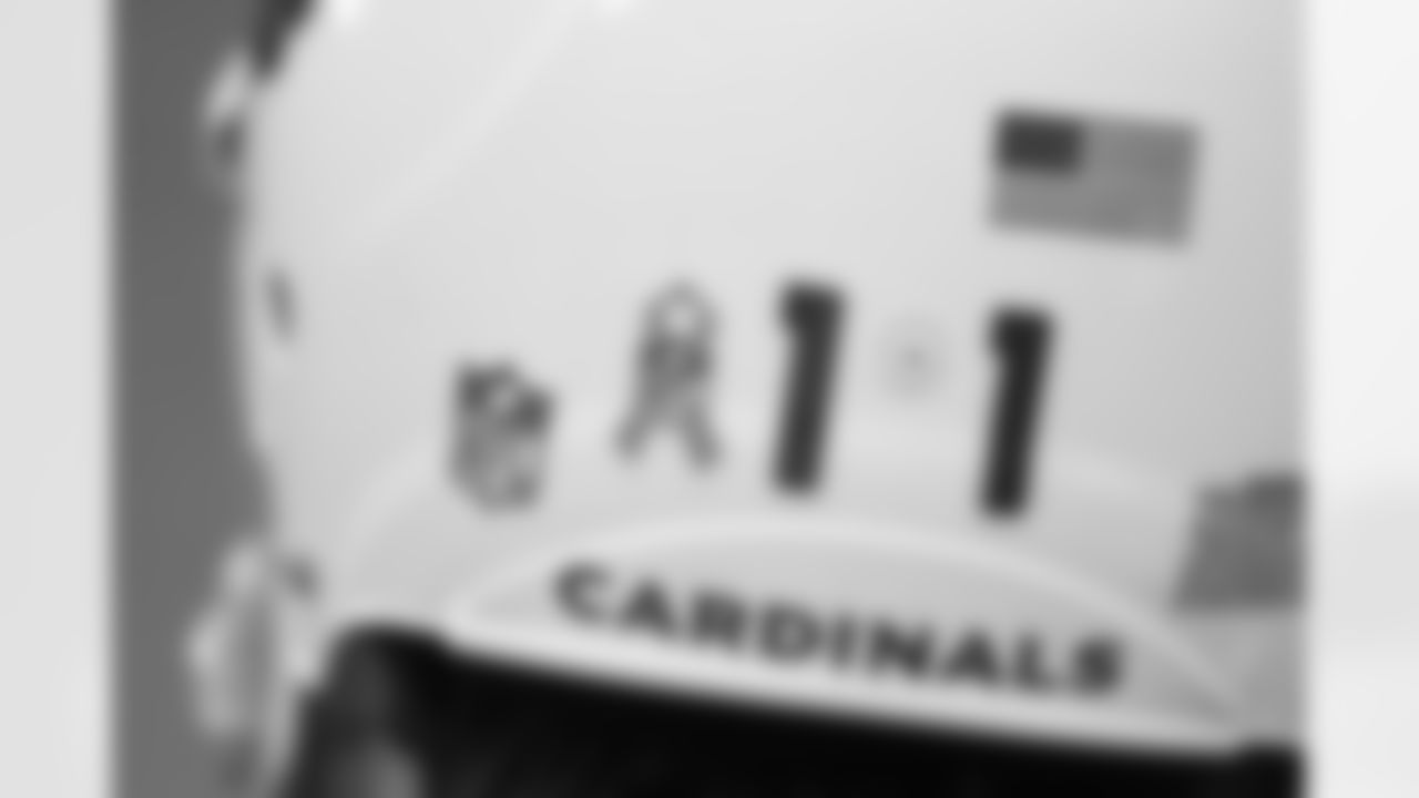 Ribbon decals on the helmets