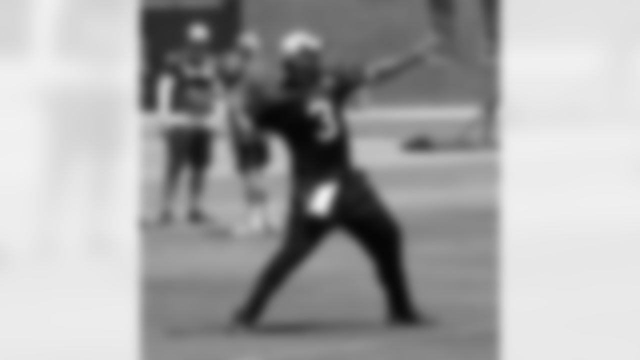 QB Carson Palmer