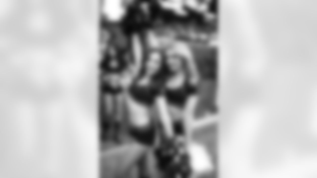 The Arizona Cardinals Cheerleaders during the Week 5 game against the Cincinnati Bengals on Sunday, Oct. 8, 2023.