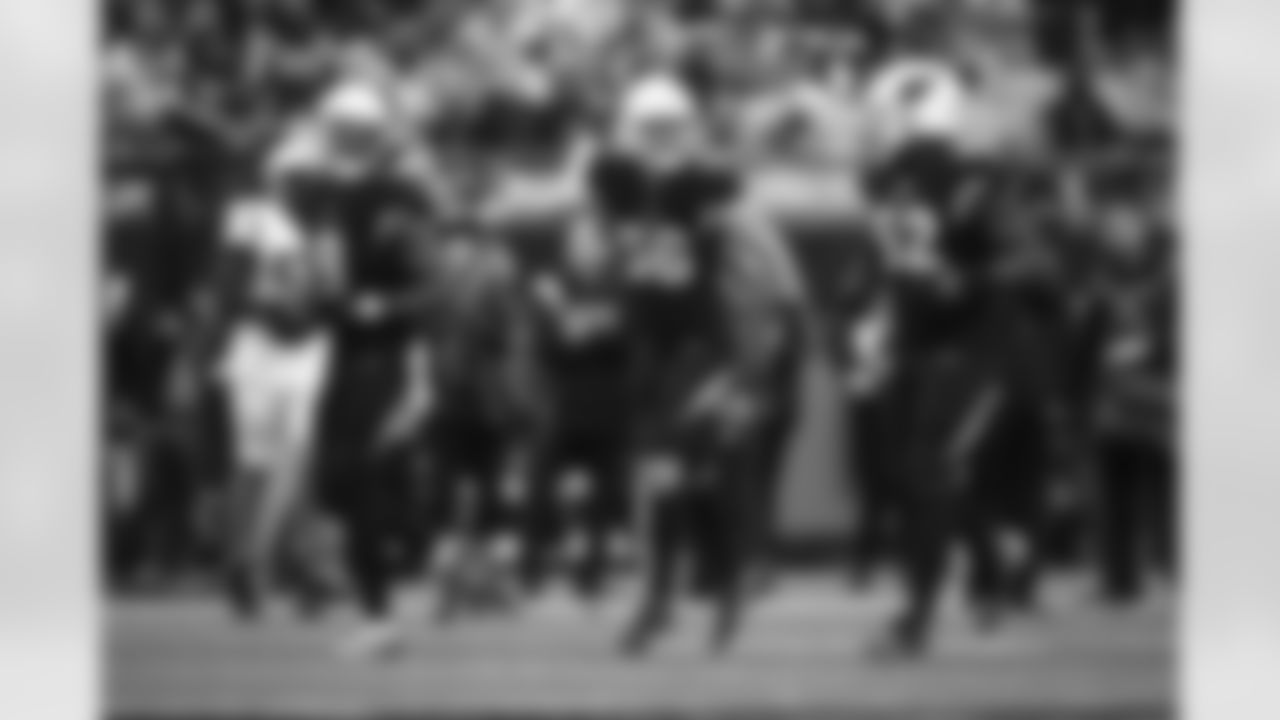 Arizona Cardinals linebacker Isaiah Simmons (9), Arizona Cardinals linebacker Ben Niemann (56) and Arizona Cardinals linebacker Victor Dimukeje (52) during the 2022 regular season game between the Arizona Cardinals and the Carolina Panthers on Sunday, Oct. 2, 2022 in Charlotte, NC.