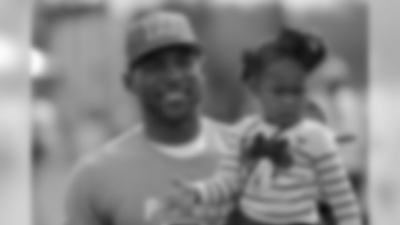 CB Patrick Peterson with his daughter, Paityn