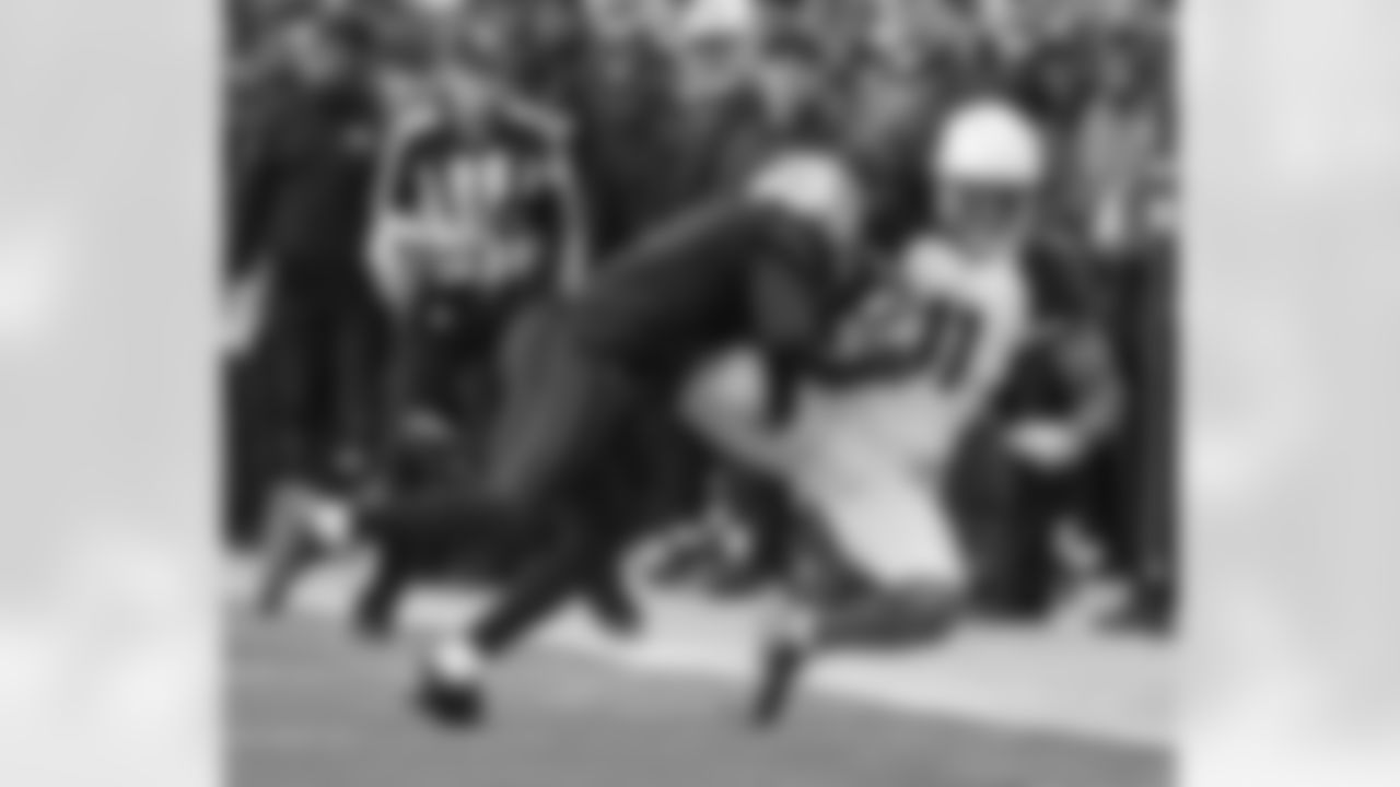 WR Larry Fitzgerald: 10 catches, 66 yards