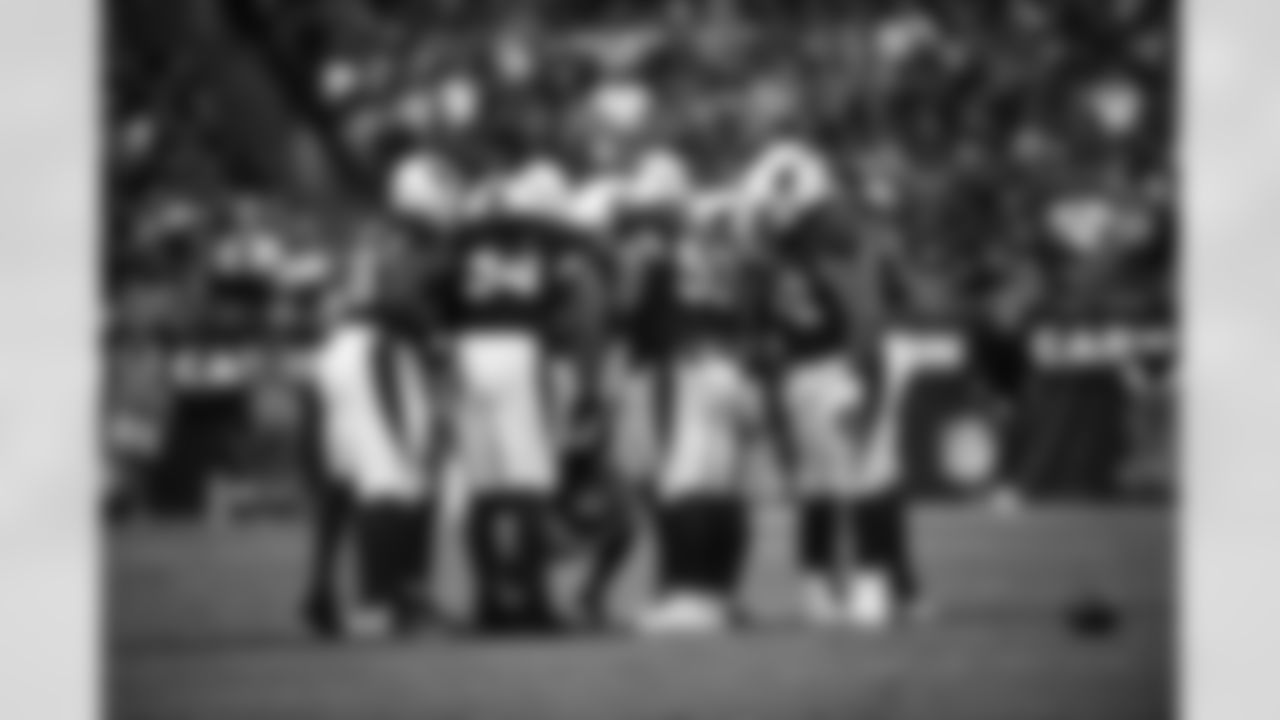 The Arizona Cardinals during the 2022 regular season game between the Arizona Cardinals and the Seattle Seahawks on Sunday, Nov. 6, 2022 in Glendale, AZ.