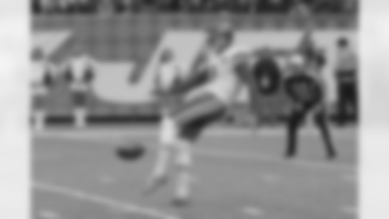 Punter Dustin Colquitt