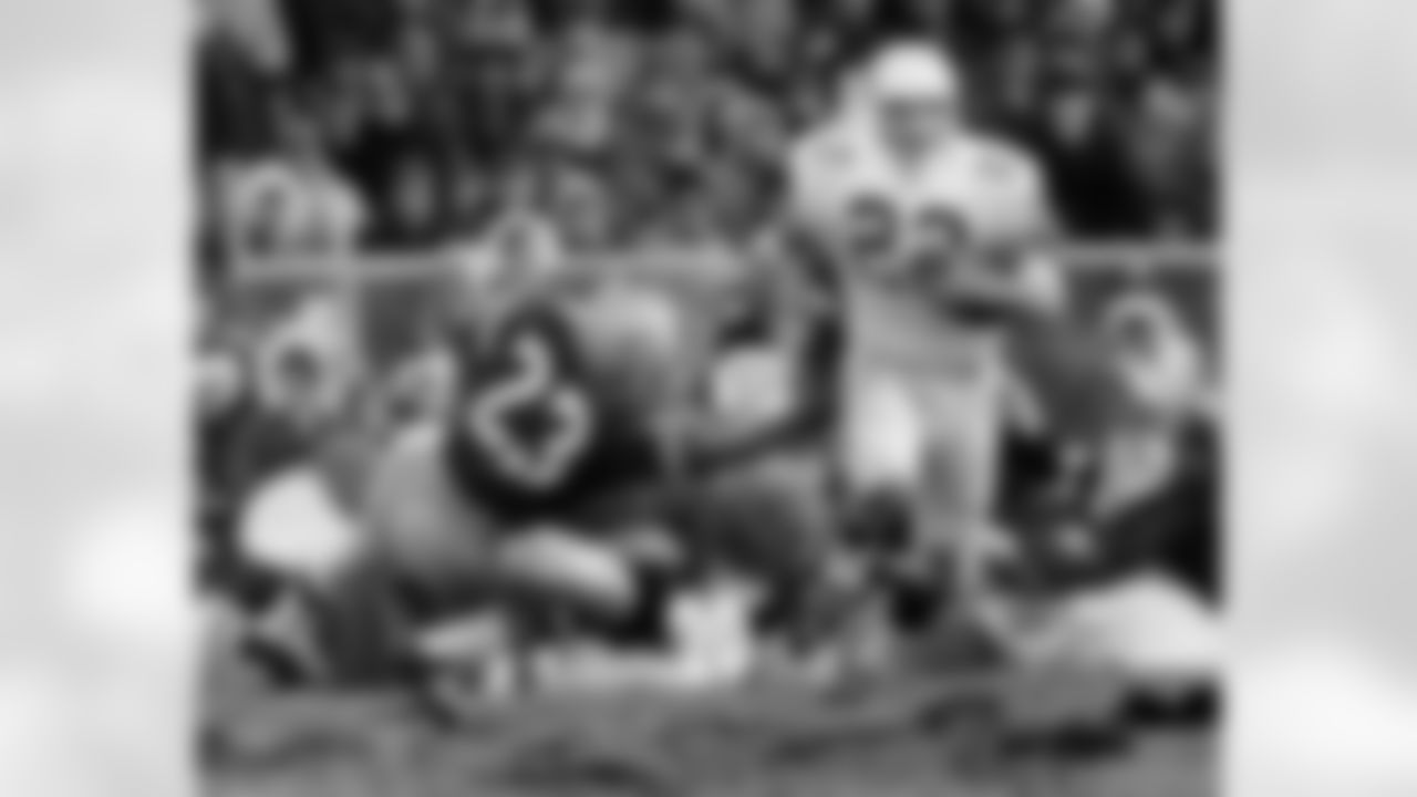 1969: Cardinals CB Roger Wehrli returns an intercption for a touchdown against Green Bay