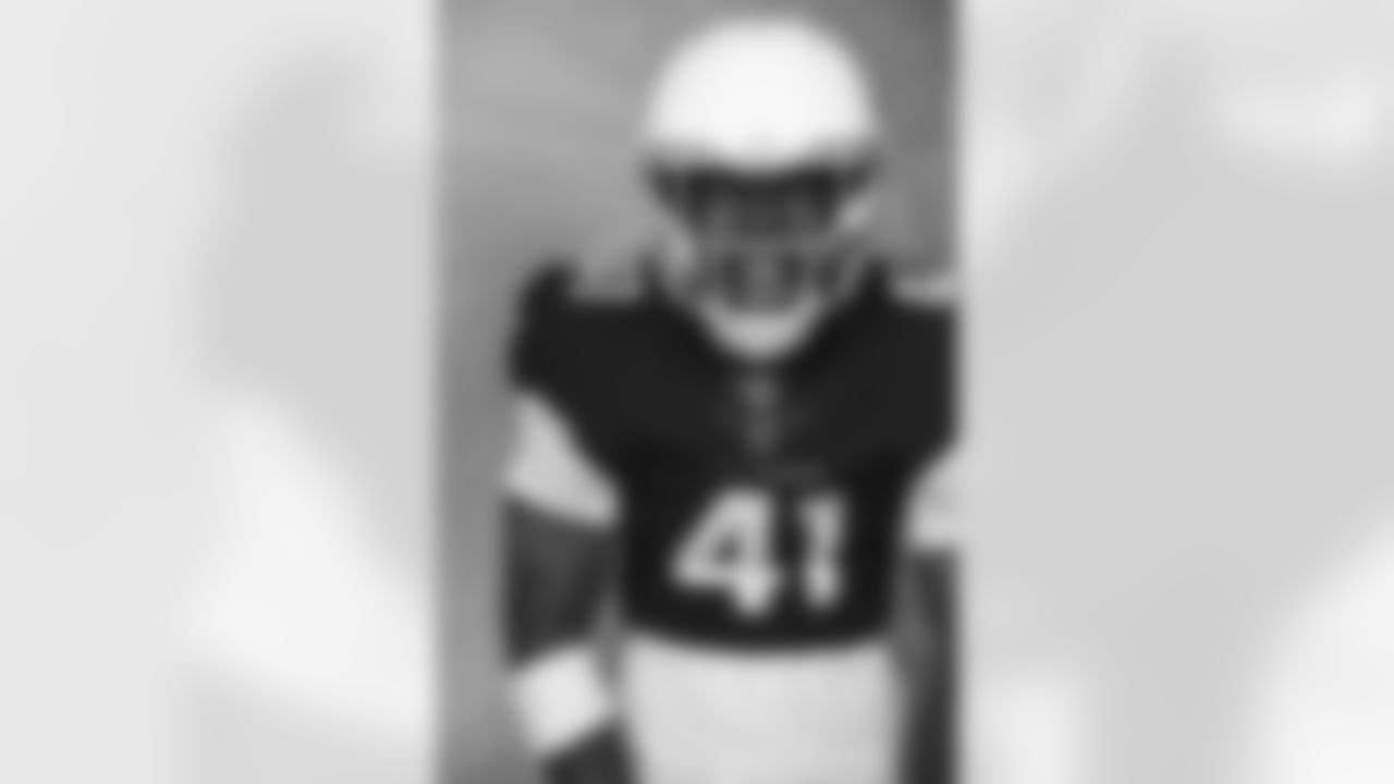 Arizona Cardinals linebacker Myjai Sanders (41) poses for a photo during Cardinals Media Day on Monday, June 13, 2022 in Tempe, AZ.