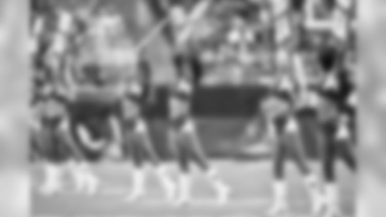 Images of Cardinals cheerleader Tequasia during the 2019 season