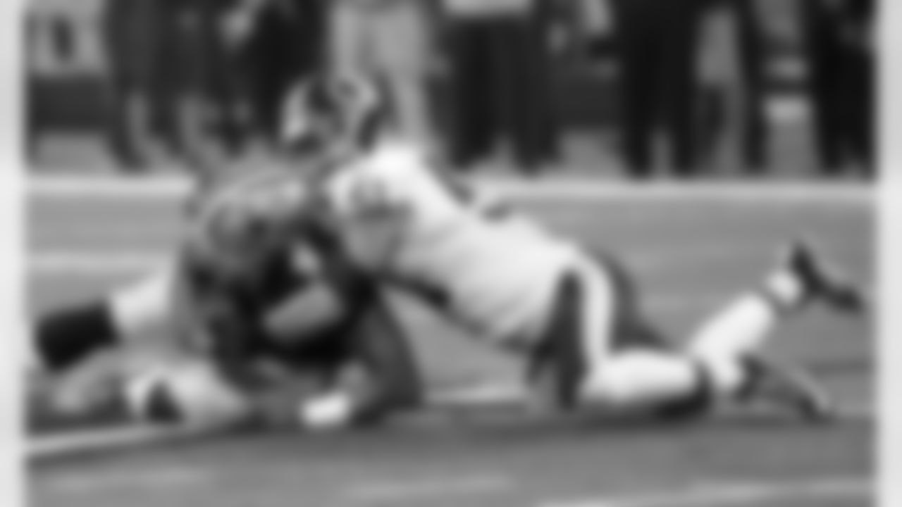 LB Will Compton