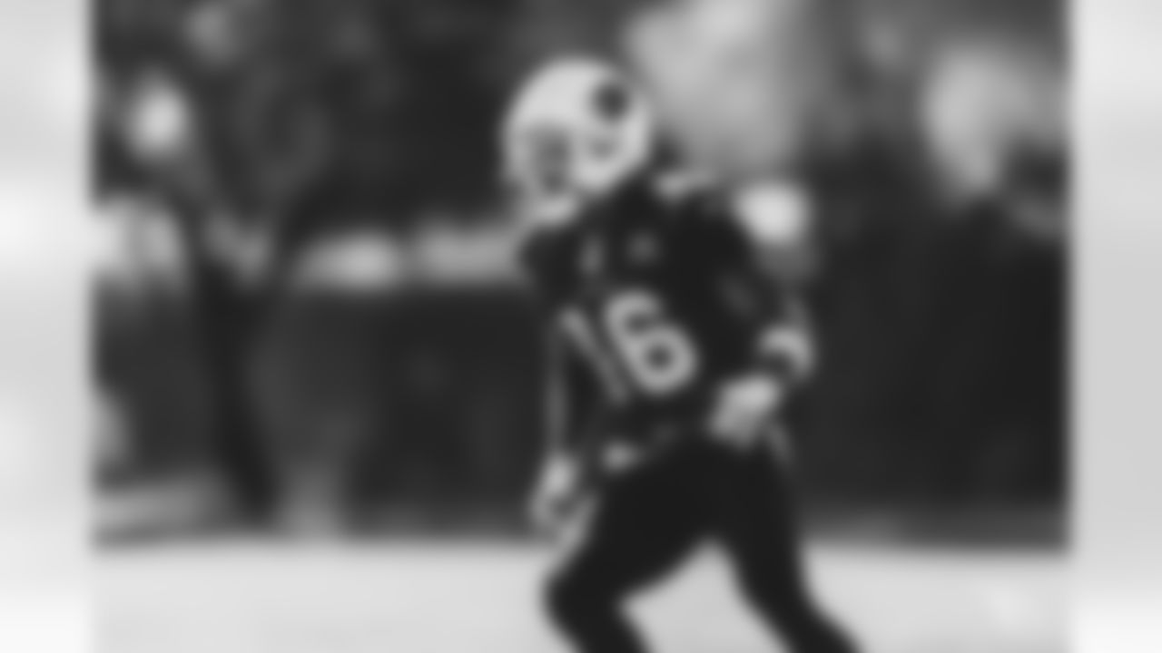 WR Trent Sherfield