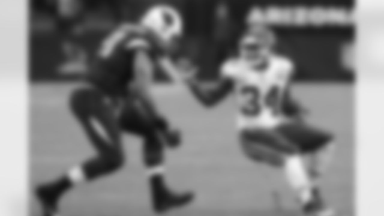 LB Matt Shaughnessy: 24 tackles